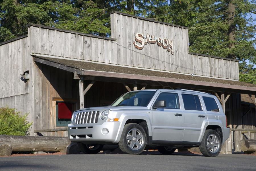  Jeep Patriot 2007 года  (фото 1 из 134)